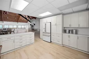 632 Edgewater Dr, Dunedin, FL 34698 - Photo 28