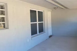 1405 Castleworks Ln, Tarpon Springs, FL 34689 - Photo 2