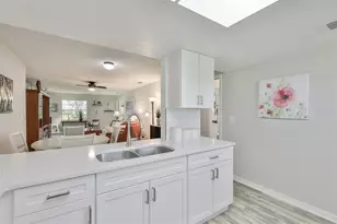 2009 Halmrock Pl, Sun City Center, FL 33573 - Photo 12