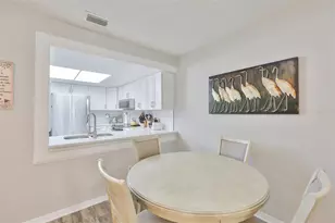 2009 Halmrock Pl, Sun City Center, FL 33573 - Photo 14