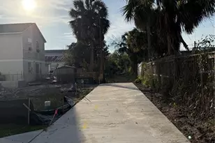 2310 W Walnut St, Tampa, FL 33607 - Photo 6