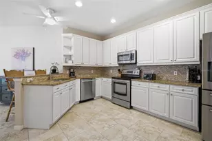 6057 Sandhill Ridge Dr, Lithia, FL 33547 - Photo 2