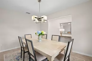 6708 Hazelnut Spice Dr, Sun City Center, FL 33573 - Photo 4