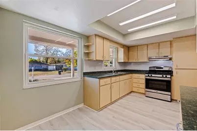 1013 55th Terrace S, Saint Petersburg, FL 33705 - Photo 6