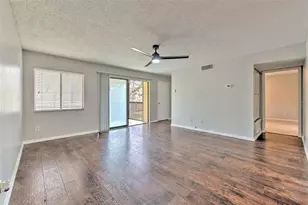 13403 Arbor Pointe Cir, Tampa, FL 33617 - Photo 6