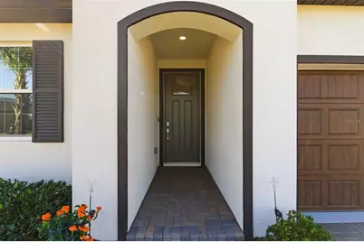 10499 Gable Dig Loop, San Antonio, FL 33576 - Photo 4