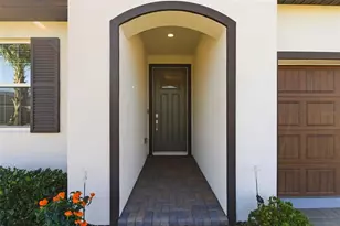 10499 Gable Dig Loop, San Antonio, FL 33576 - Photo 4