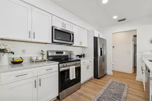 15830 Glenarn Dr, Tampa, FL 33618 - Photo 18