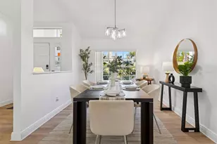 15830 Glenarn Dr, Tampa, FL 33618 - Photo 8