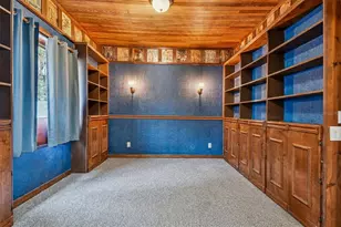 945 11th St N, Saint Petersburg, FL 33705 - Photo 22