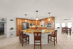 11653 Pinedale Ave, Seminole, FL 33772 - Photo 8