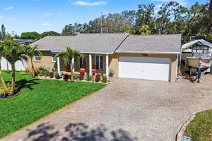 11653 Pinedale Ave, Seminole, FL 33772 - Photo 1