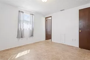 8105 Alpine Ave, Tampa, FL 33619 - Photo 14