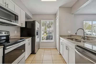 7402 E Bank Drive, Tampa, FL 33617 - Photo 20