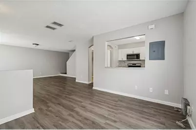 7402 E Bank Drive, Tampa, FL 33617 - Photo 14