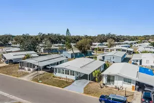 6710 36th Ave E, Palmetto, FL 34221 - Photo 4