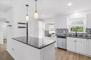 2954 Curling Ct, Palm Harbor, FL 34684 - Photo 12