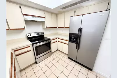 8336 Jackson Springs Road, Tampa, FL 33615 - Photo 12