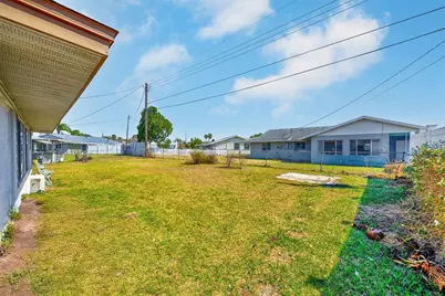 708 Tam O Shanter Avenue, Sun City Center, FL 33573 - Photo 18