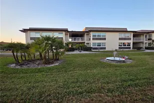 4712 Marine Pkwy, New Port Richey, FL 34652 - Photo 2