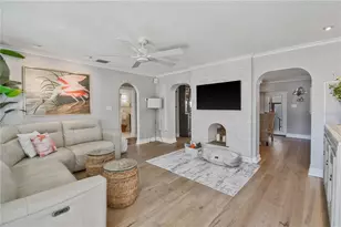 467 31st Ave N, Saint Petersburg, FL 33704 - Photo 10