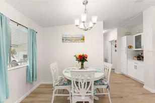 7106 Mt Essex Dr NE, Saint Petersburg, FL 33702 - Photo 14