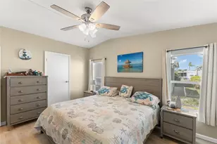 7106 Mt Essex Dr NE, Saint Petersburg, FL 33702 - Photo 18