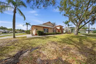10005 Katie Ct, Tampa, FL 33647 - Photo 4