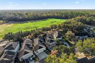 5202 Fairway 1 Dr, Valrico, FL 33596 - Photo 2