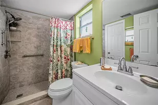 9940 47th Ave N, Saint Petersburg, FL 33708 - Photo 26