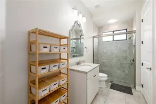 16406 Chapman Crossing Dr, Lithia, FL 33547 - Photo 32