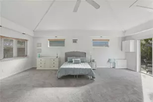 3515 Country Club Way S, Saint Petersburg, FL 33712 - Photo 14