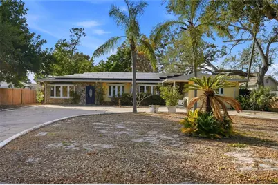 3515 Country Club Way S, Saint Petersburg, FL 33712 - Photo 1