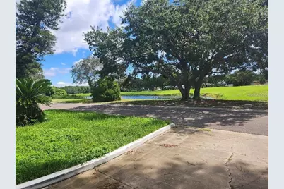 3515 Country Club Way S, Saint Petersburg, FL 33712 - Photo 4