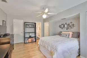 2001 Heathfield Cir, Sun City Center, FL 33573 - Photo 28