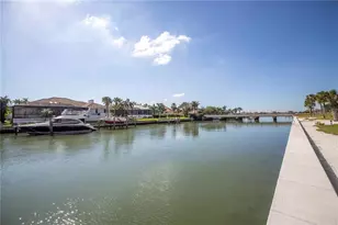 4900 Brittany Dr S, Saint Petersburg, FL 33715 - Photo 40