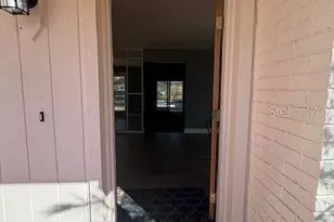 1326 Peachfield Dr, Valrico, FL 33596 - Photo 6