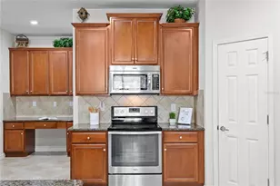 3205 Majestic View Dr, Lutz, FL 33558 - Photo 14