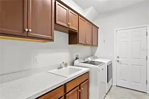 3205 Majestic View Dr, Lutz, FL 33558 - Photo 18