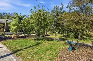 2701 56th St S, Gulfport, FL 33707 - Photo 4