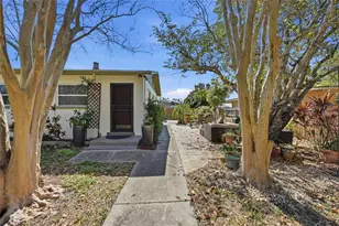 2701 56th St S, Gulfport, FL 33707 - Photo 10