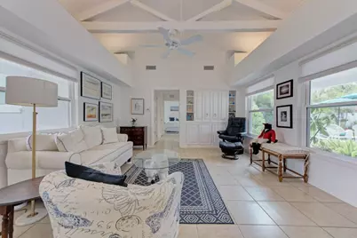 2601 49th Street S, Gulfport, FL 33707 - Photo 16