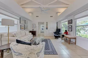 2601 49th St S, Gulfport, FL 33707 - Photo 16