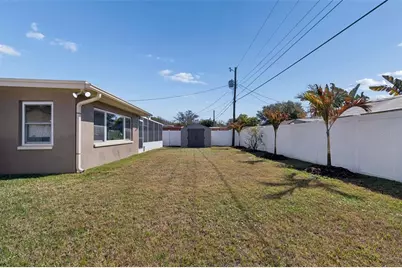 5682 46th Avenue N, Kenneth City, FL 33709 - Photo 32