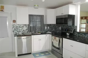 34542 Sweetpea Ln, Zephyrhills, FL 33541 - Photo 6