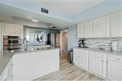 2617 Cove Cay Drive #711, Clearwater, FL 33760 - Photo 4