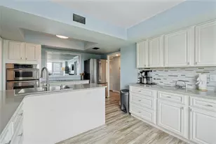 2617 Cove Cay Dr, Clearwater, FL 33760 - Photo 4