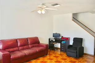 1907 Fluorshire Dr, Brandon, FL 33511 - Photo 2