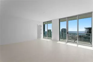 400 Central Ave, Saint Petersburg, FL 33701 - Photo 12
