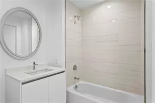 400 Central Ave, Saint Petersburg, FL 33701 - Photo 48